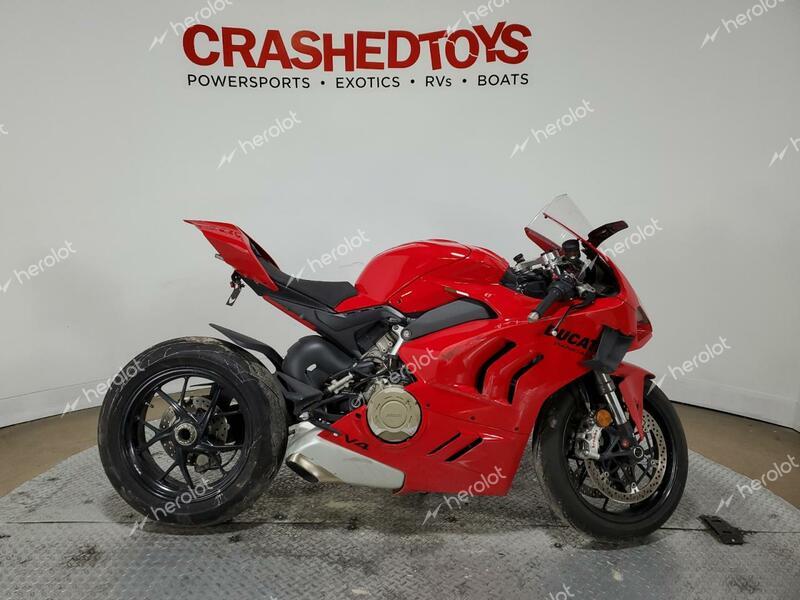 DUCATI PANIGALE V 2024 red  gas ZDMDAGWWXRB007885 photo #1