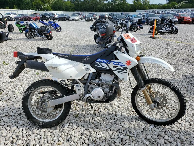 SUZUKI DR-Z400 S 2019 white  gas JS1SK43A8K7100348 photo #1