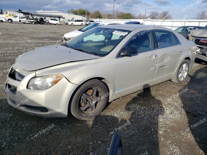 CHEVROLET MALIBU LS 2011 silver  gas 1G1ZB5E17BF312437 photo #1