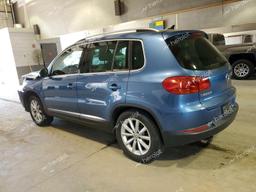 VOLKSWAGEN TIGUAN WOL 2017 blue  gas WVGSV7AX9HW511709 photo #3