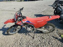 HONDA CRF250 F 2024 red  gas 9C2ME1343RR402590 photo #4