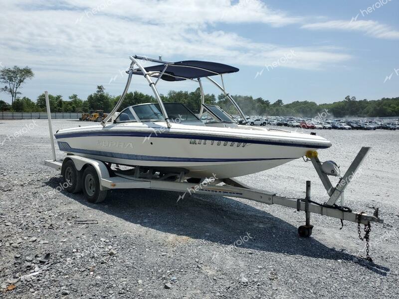 OTHER BOAT 2000 white   UMES7027L900 photo #1