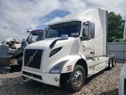 VOLVO VNR 2020 white  diesel 4V4WC9EH7LN257415 photo #3