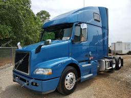 VOLVO VNM 2018 blue   4V4MB9DG3JN999407 photo #3