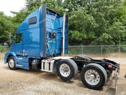 VOLVO VNM 2018 blue   4V4MB9DG3JN999407 photo #4