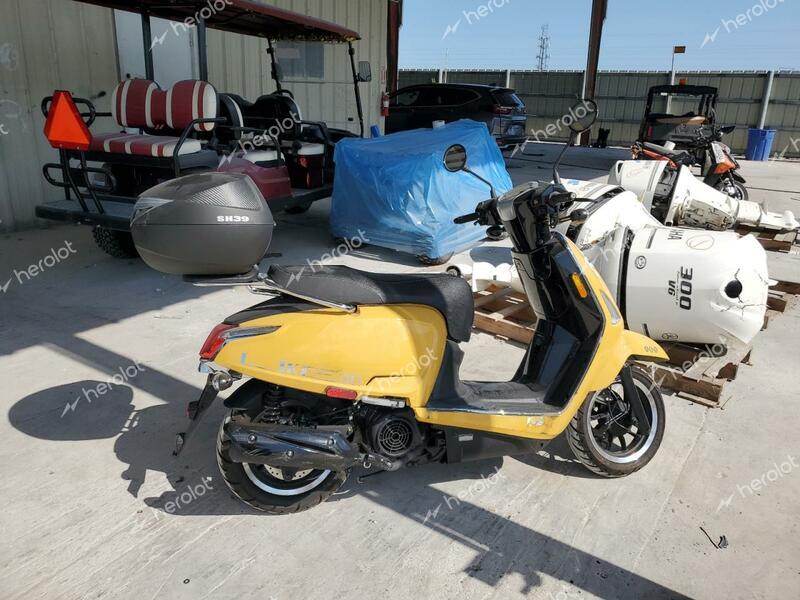 KYMCO USA INC LIKE 150 2023 yellow  gas LC2DBJ142PC100447 photo #1