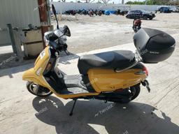 KYMCO USA INC LIKE 150 2023 yellow  gas LC2DBJ142PC100447 photo #4