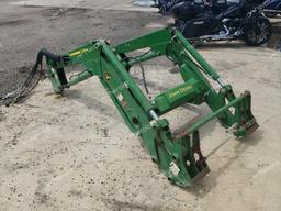 JOHN DEERE 520M 2022 green   1P0520MXCND083863 photo #2