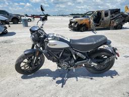 DUCATI SCRAMBLER 2022 black  gas ML0KAFPM4NT004916 photo #4