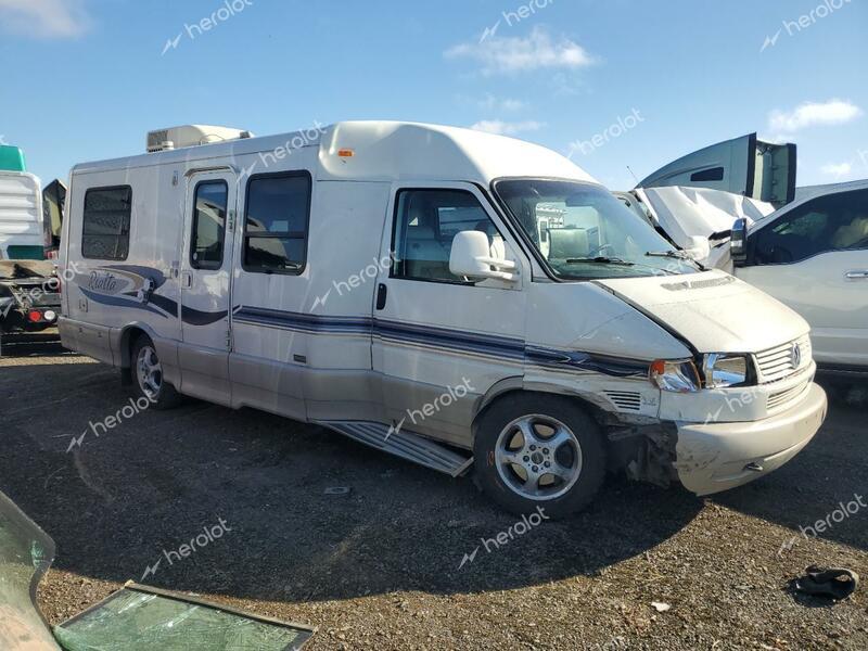 WINNEBAGO MOTORHOME 2003 beige cutaway gas WV3AB47043H104800 photo #1