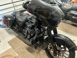 HARLEY-DAVIDSON FLHXS 2019 black  gas 1HD1KRP14KB685000 photo #2