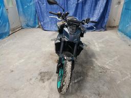 YAMAHA MT09 2024 two tone  gas JYARN94E8RA000480 photo #3