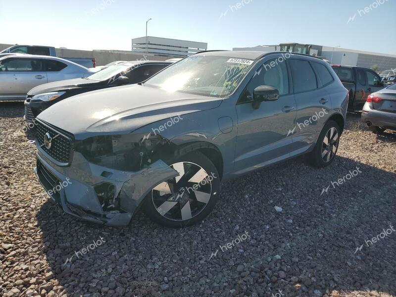 VOLVO XC60 ULTIM 2024 gray  hybrid engine YV4H60DM2R1871663 photo #1