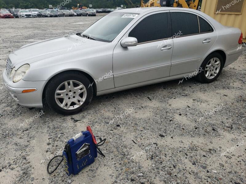 MERCEDES-BENZ 107 2004 silver sedan 4d gas WDBUF65J34A402260 photo #1