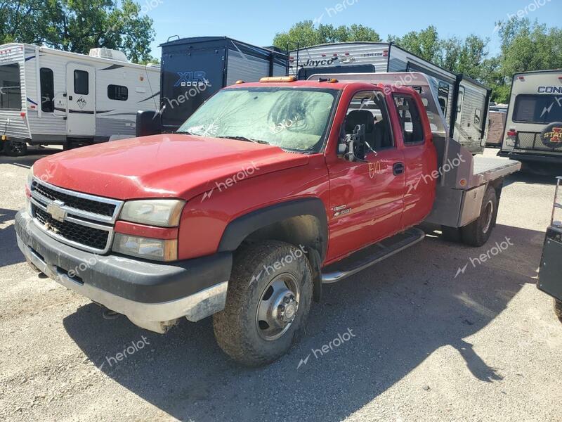 CHEVROLET K3500 2007 red  diesel 1GCJK39D97E169548 photo #1