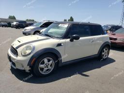 MINI COOPER 2010 beige  gas WMWMF3C58ATZ24966 photo #2