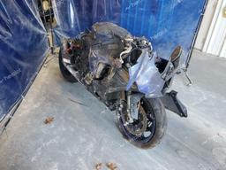 YAMAHA YZFR1 2023 blue  gas JYARN66E2PA003299 photo #2