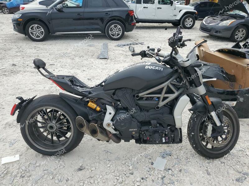 DUCATI XDIAVEL 2016 black  gas ZDM13BKW5GB003665 photo #1