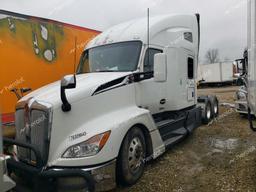 KENWORTH T680 2023 white  diesel 1XKYD49X3PJ246578 photo #3