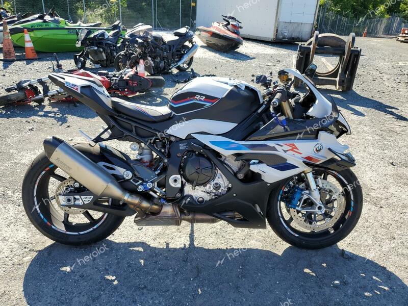 BMW S 1000 RR 2024 white  gas WB10E6309R6J64855 photo #1