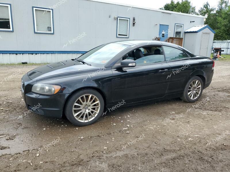 VOLVO C70 T5 2009 black  gas YV1MC67299J074392 photo #1