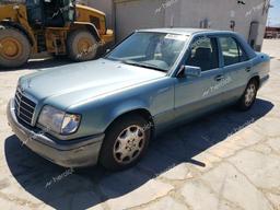 MERCEDES-BENZ E 320 1994 blue  gas WDBEA32E2RC030284 photo #2