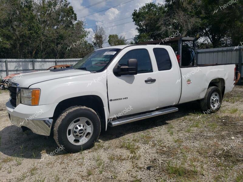 GMC SIERRA C25 2013 white 4dr ext flexible fuel 1GT21ZCG4DZ309345 photo #1