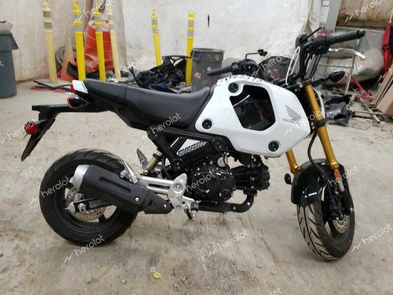 HONDA GROM 125 2024 white  gas MLHJC9213R5200485 photo #1