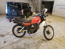 YAMAHA XT550 1982 red enduro gas JYA5Y1006CA001071 photo #2