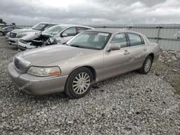 LINCOLN TOWN CAR E 2003 tan sedan 4d gas 1LNHM81W83Y682622 photo #2