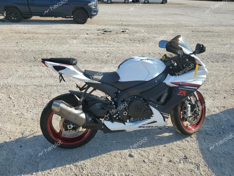 SUZUKI GSX-R600 2024 white  gas JS1GN7FA8R7100063 photo #1