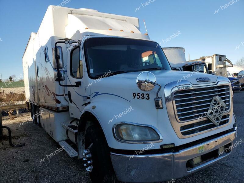 FREIGHTLINER M2 112 MED 2006 white  diesel 1FVAC4CV06HV28811 photo #1