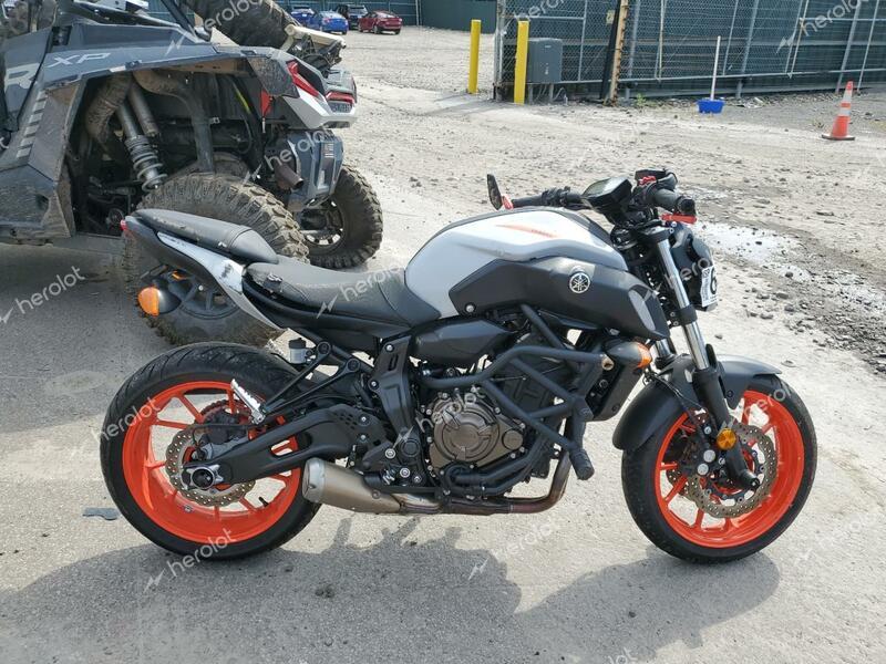 YAMAHA MT07 2019 two tone  gas JYARM27E9KA003545 photo #1