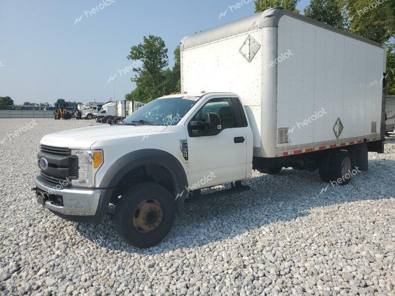 FORD F550 SUPER 2017 white chassis gas 1FDUF5GY4HEF22214 photo #1