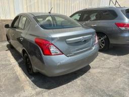 NISSAN VERSA S 2012 gray sedan 4d gas 3N1CN7AP3CL905538 photo #4