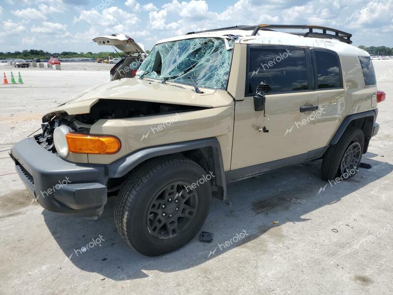 TOYOTA FJ CRUISER 2014 tan  gas JTEBU4BF0EK185261 photo #1