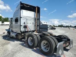 INTERNATIONAL PROSTAR PR 2009 silver tractor diesel 2HSCUAPR89C060388 photo #4