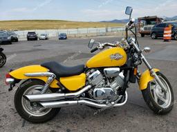 HONDA VF750 C 1994 yellow road/str gas JH2RC4304RM005801 photo #2