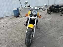 HONDA VF750 C 1994 yellow road/str gas JH2RC4304RM005801 photo #3