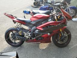 YAMAHA YZFR6 L 2007 red  gas JYARJ12E27A021628 photo #2