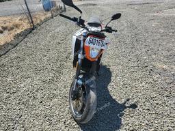 KTM 690 DUKE 2017 two tone  gas VBKLDV406HM798726 photo #3