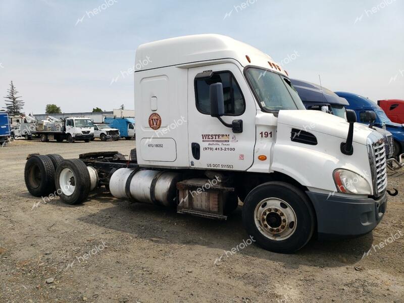 FREIGHTLINER CASCADIA 1 2015 burn tractor diesel 1FUJGHDV2FLFM6337 photo #1