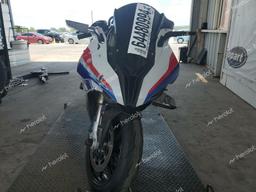 BMW S 1000 RR 2022 white  gas WB10E230XN6F86462 photo #3