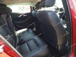 INFINITI QX30 BASE 2018 burgundy  gas SJKCH5CR5JA047028 photo #4