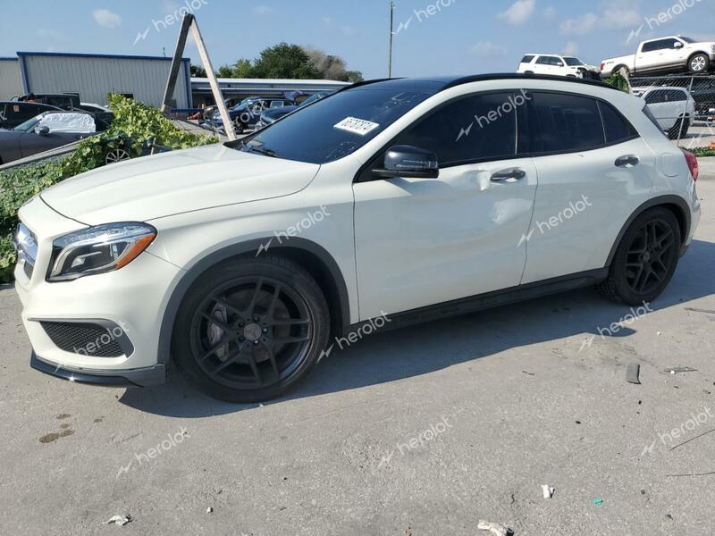 MERCEDES-BENZ GLA 45 AMG 2015 white station gas WDDTG5CB4FJ034177 photo #1