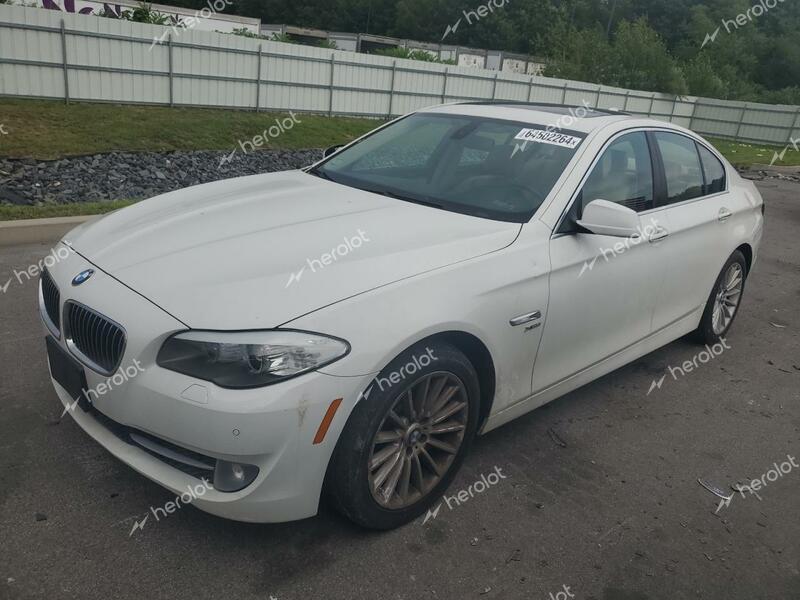 BMW 535 XI 2012 white sedan 4d gas WBAFU7C51CDU62172 photo #1