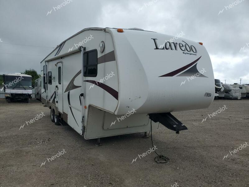 KEYSTONE LAREDO 2006 white   4YDF29R236J464560 photo #1