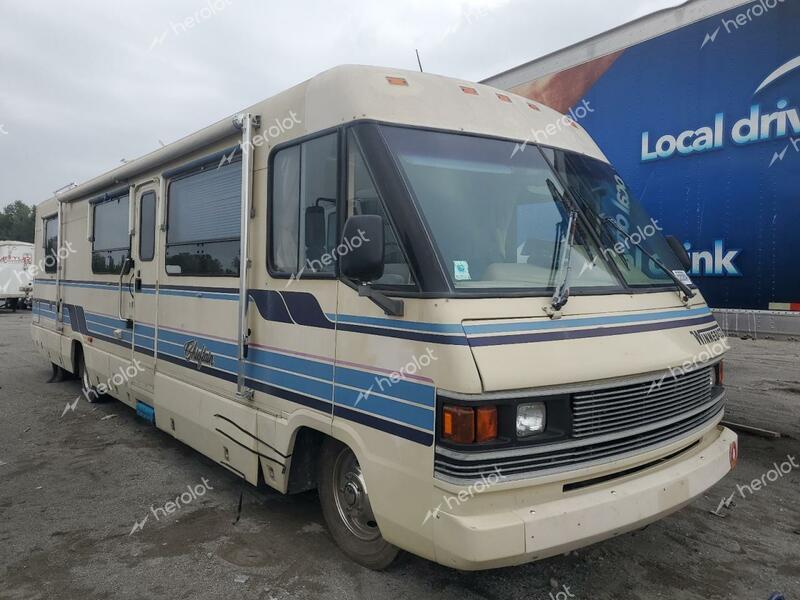 WINNEBAGO CHIEFTAIN 1991 cream  gas 1GBKP37N7M3301056 photo #1