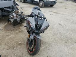 YAMAHA YZFR6 2013 gray  gas JYARJ16E8DA028315 photo #3