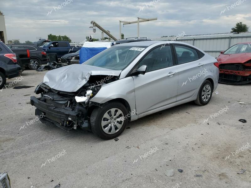 HYUNDAI ACCENT SE 2017 silver sedan 4d gas KMHCT4AE4HU316782 photo #1